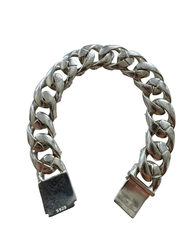 CROSS LINK CURB CHAIN BRACELET, alternate view