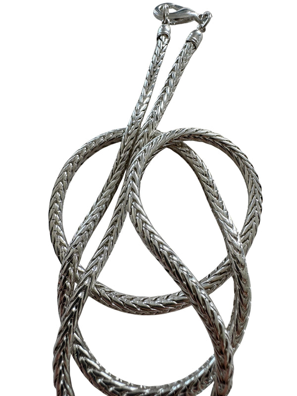 BRAIDED ROPE CHAIN NECKLACE